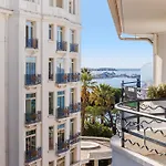 Prestige Azur Yourhosthelper *