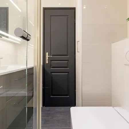 Prestige Azur Yourhosthelper Apartman *