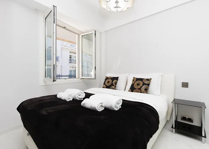 Prestige Azur Yourhosthelper Apartmán Cannes