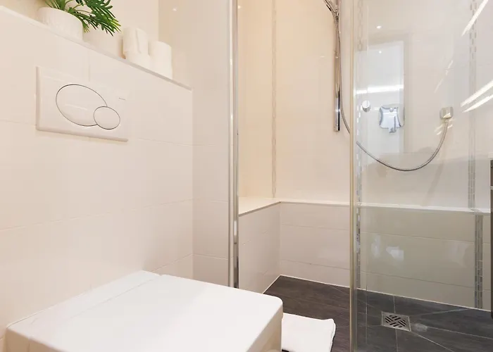 Prestige Azur Yourhosthelper